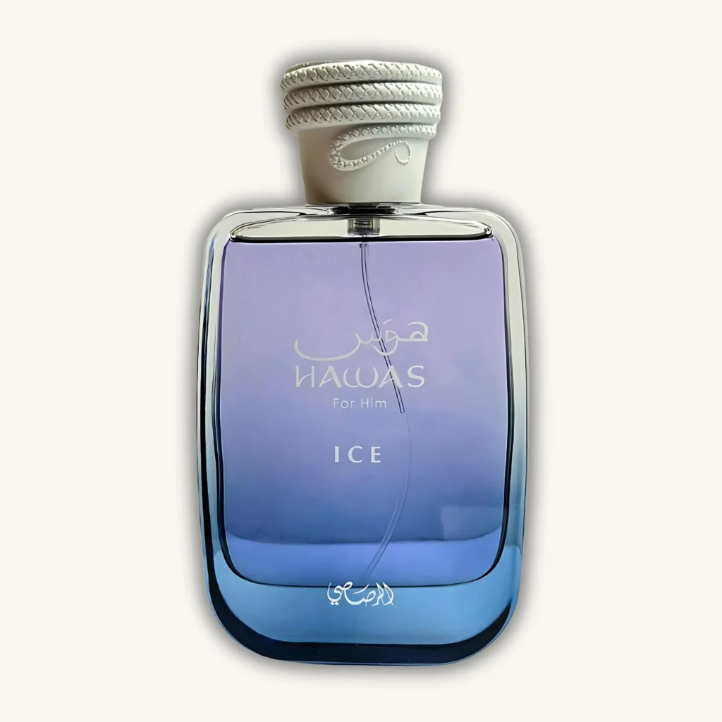 Frasco azul claro del perfume Hawas Ice de Rasasi, diseño moderno con tapa tejida.